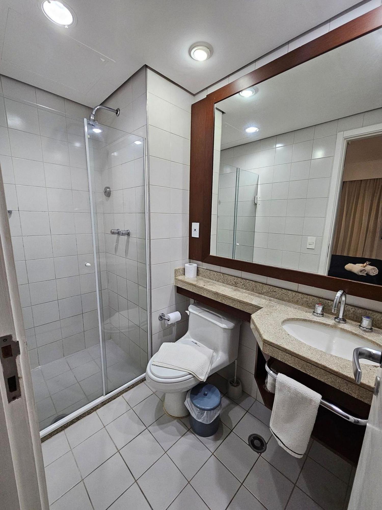 Flat Av, Ibirapuera 2534 *