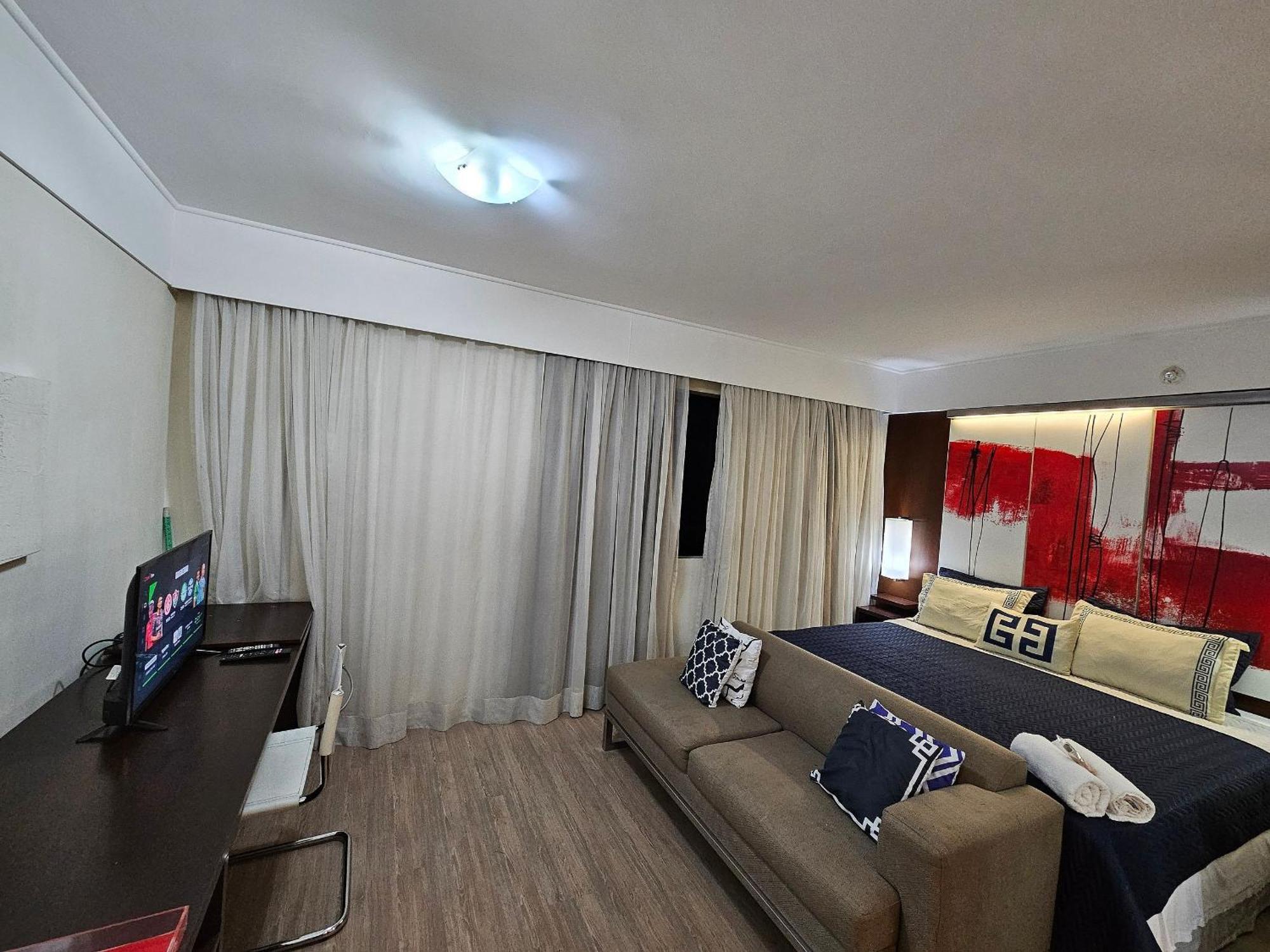 Flat Av, Ibirapuera 2534 * São Paulo